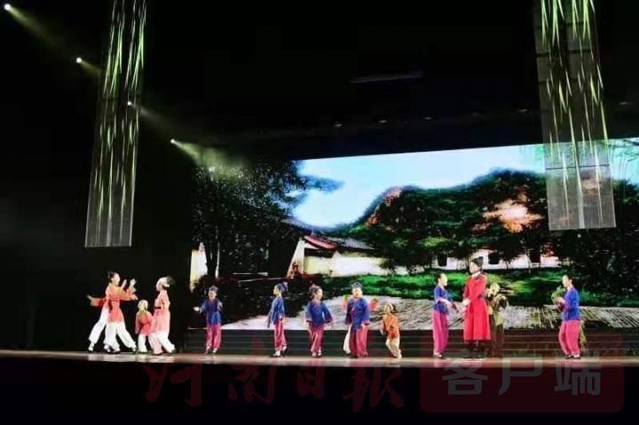 澳門最精準(zhǔn)正最精準(zhǔn)龍門蠶,最佳精選解釋，澳門最精準(zhǔn)龍門蠶，精選解釋揭秘